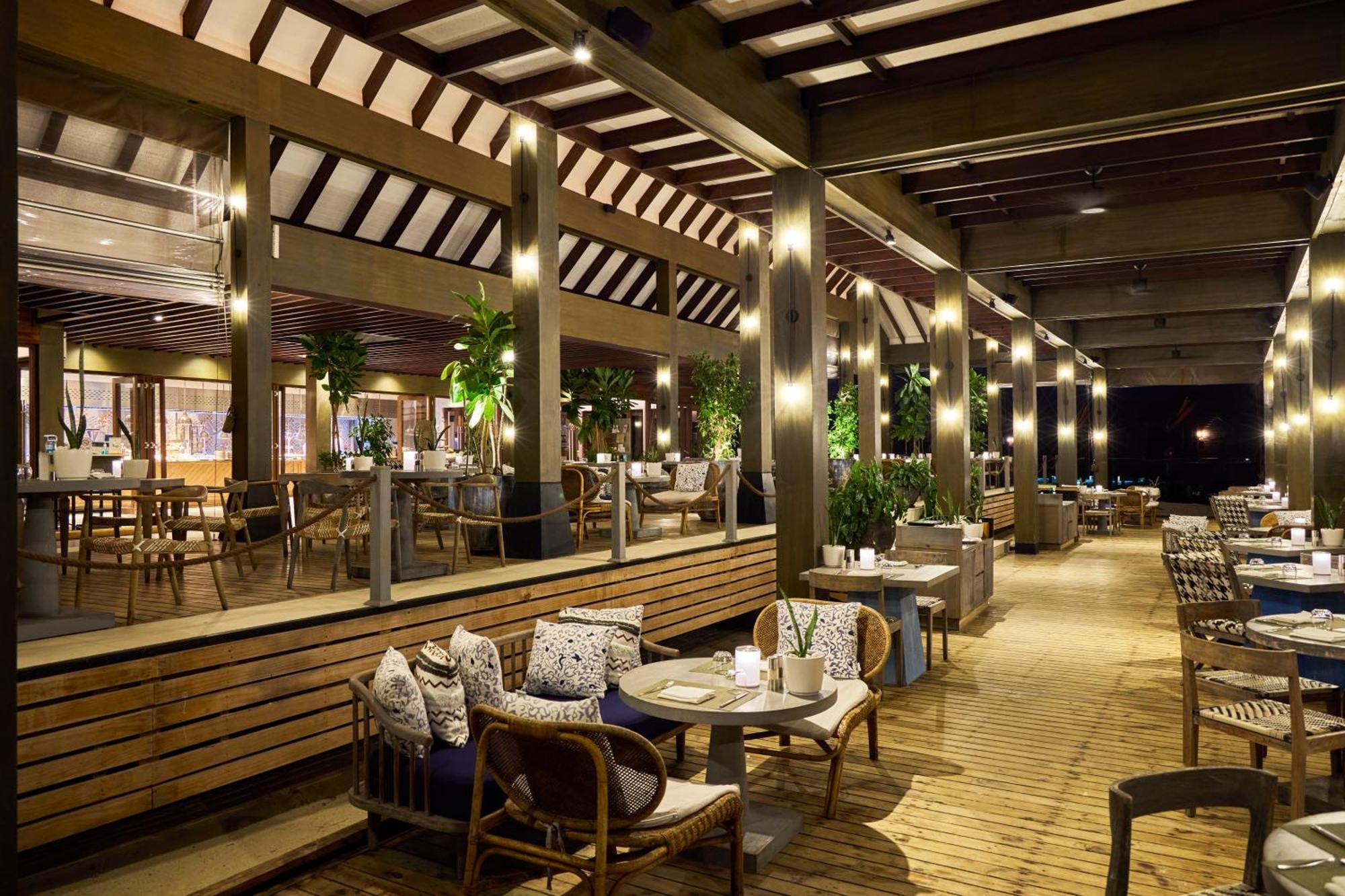 Готель Grand Park Kodhipparu Maldives Baros Island Екстер'єр фото