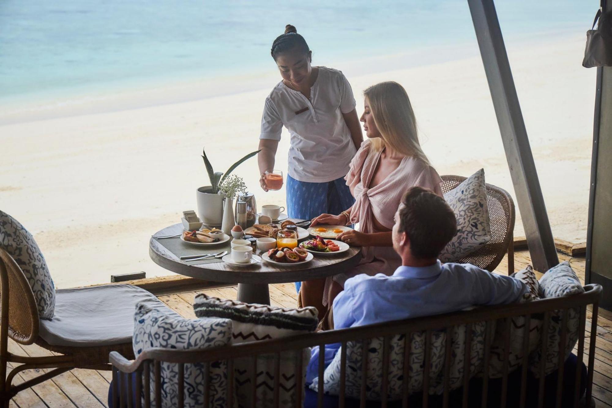 Готель Grand Park Kodhipparu Maldives Baros Island Екстер'єр фото