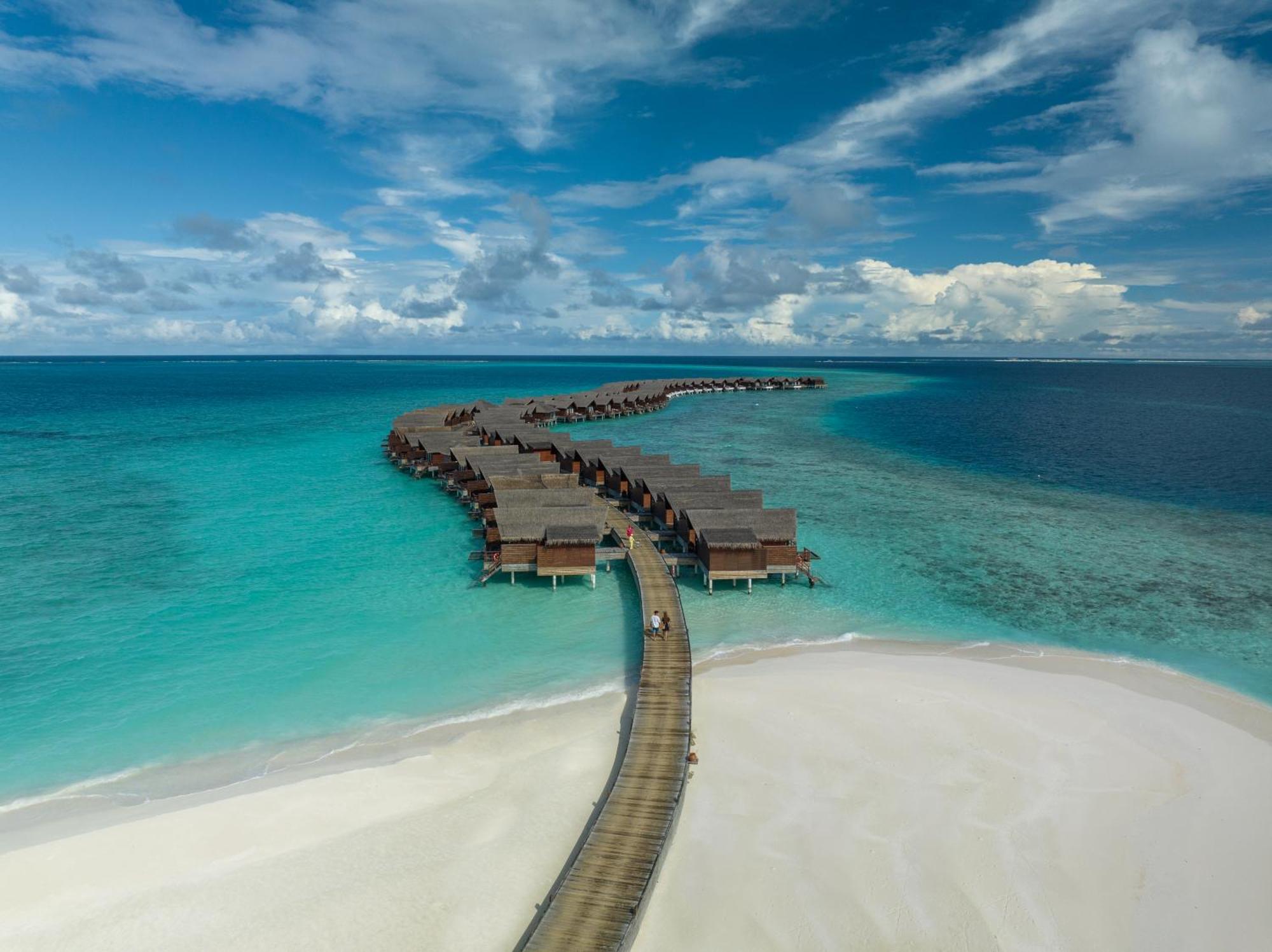 Готель Grand Park Kodhipparu Maldives Baros Island Екстер'єр фото