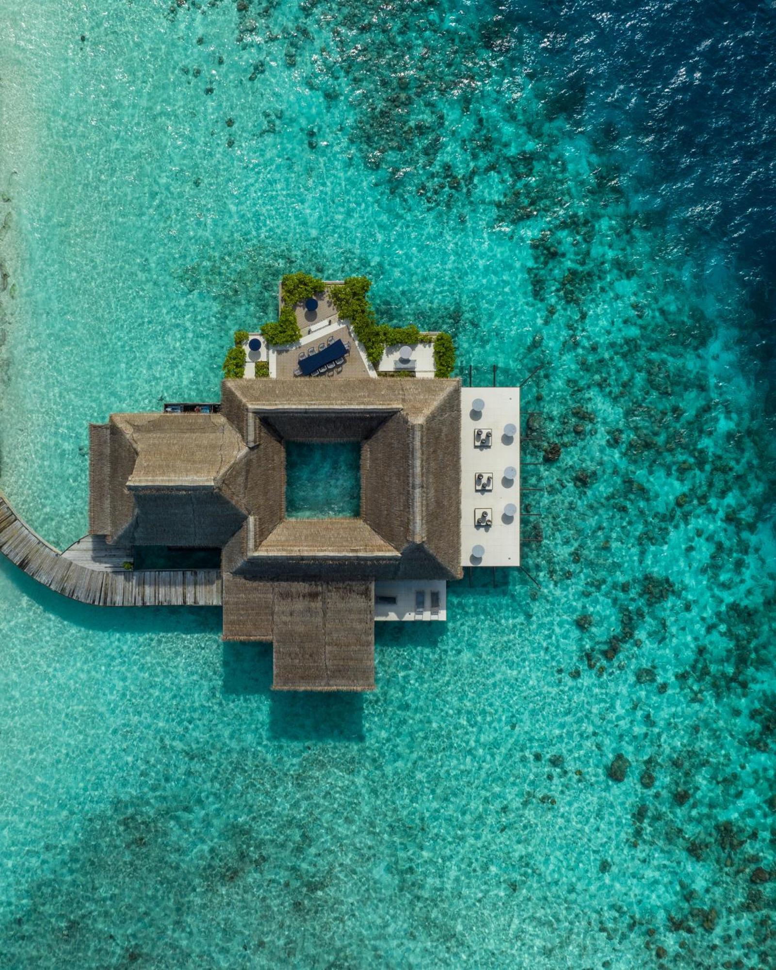 Готель Grand Park Kodhipparu Maldives Baros Island Екстер'єр фото